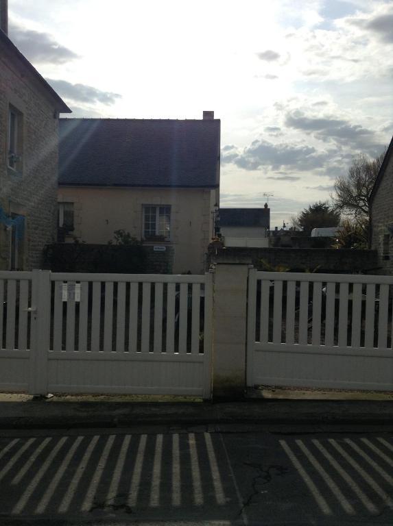 Gites De Mer Port-en-Bessin-Huppain Esterno foto